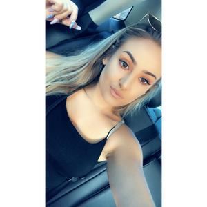 Meet your Posher, Rebecca
